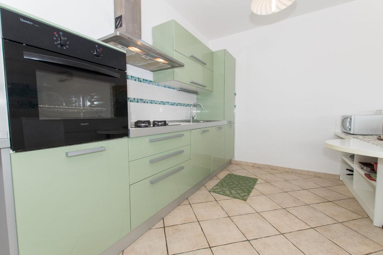 Ozzi With 9 Bedrooms & Private Pool Villa